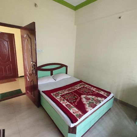 Hotel Ruchi Yercaud Ngoại thất bức ảnh